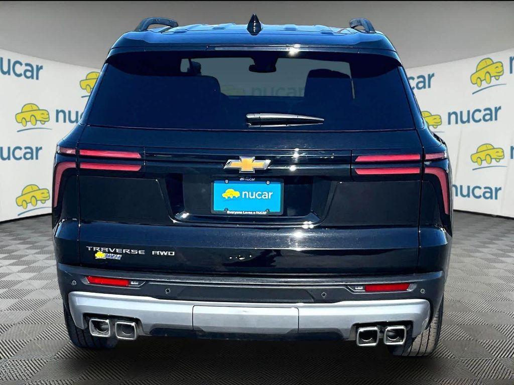 used 2025 Chevrolet Traverse car, priced at $36,997