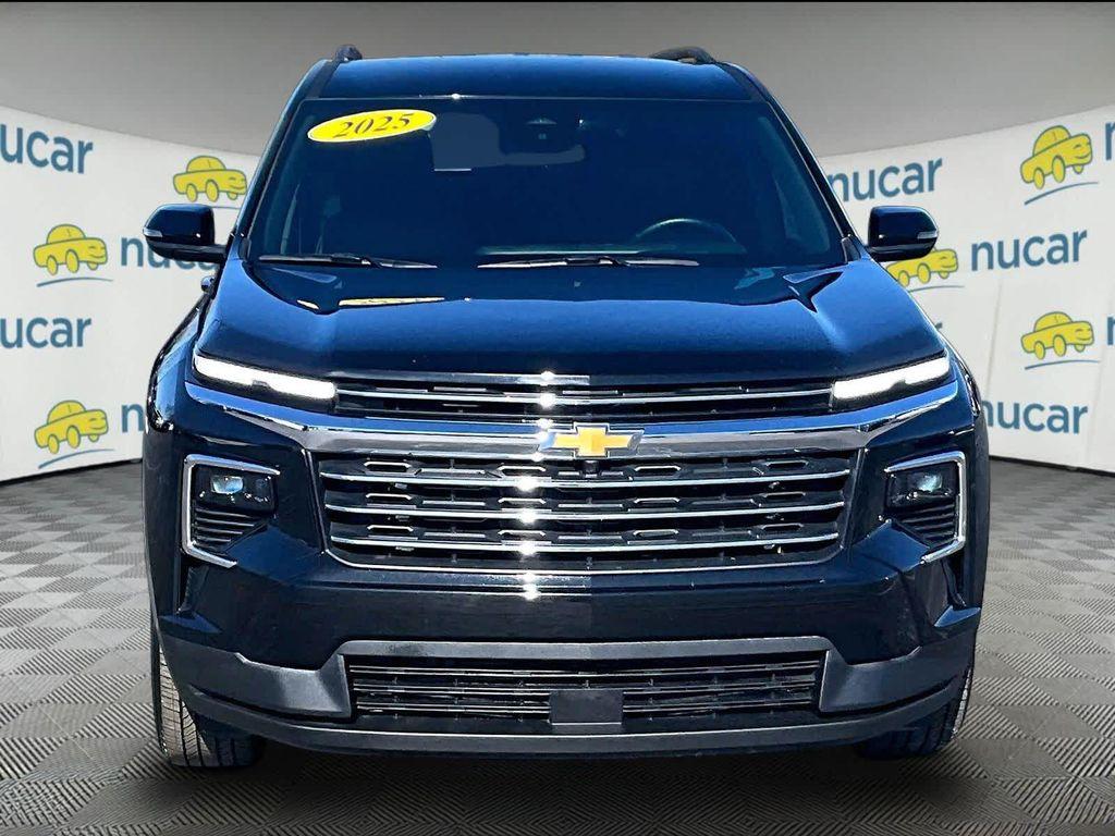 used 2025 Chevrolet Traverse car, priced at $36,997