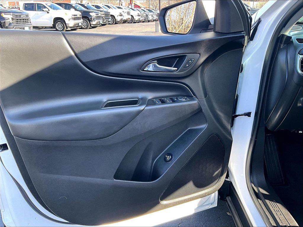 used 2023 Chevrolet Equinox car, priced at $22,024