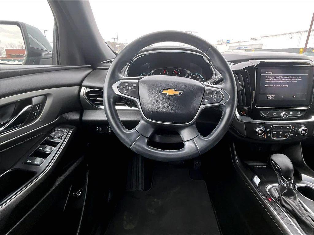 used 2023 Chevrolet Traverse car, priced at $29,620