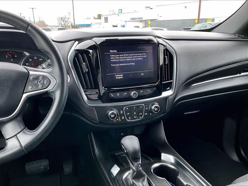 used 2023 Chevrolet Traverse car, priced at $29,620