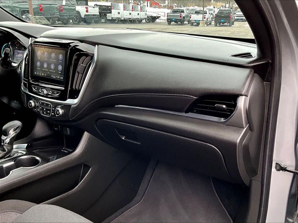 used 2023 Chevrolet Traverse car, priced at $29,620