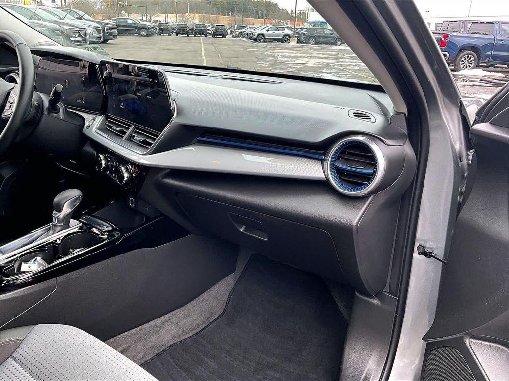 used 2025 Chevrolet Trax car, priced at $21,470