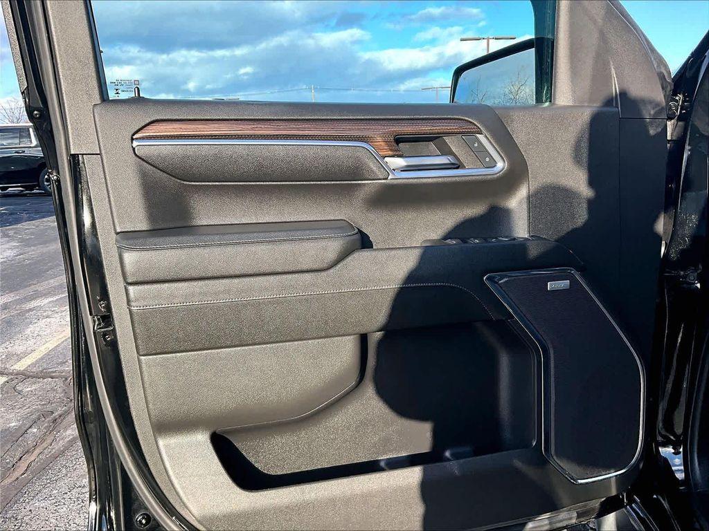 used 2024 Chevrolet Silverado 1500 car, priced at $47,390