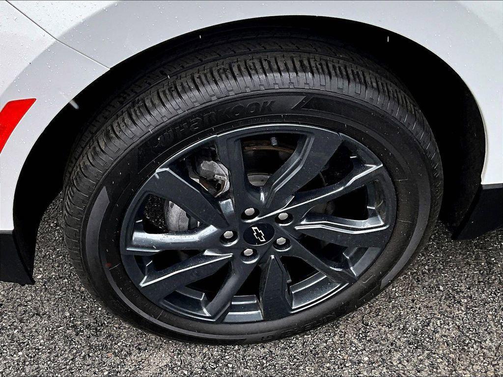 used 2023 Chevrolet Equinox car, priced at $26,519