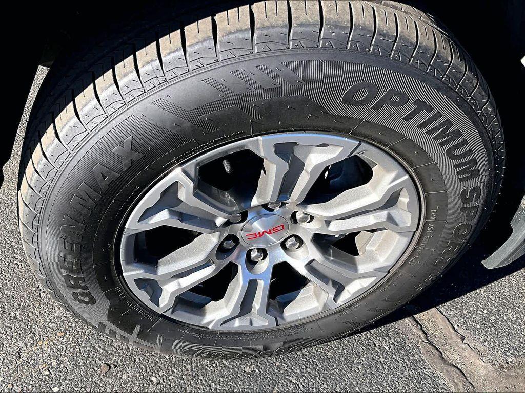 used 2024 GMC Sierra 1500 car, priced at $41,997