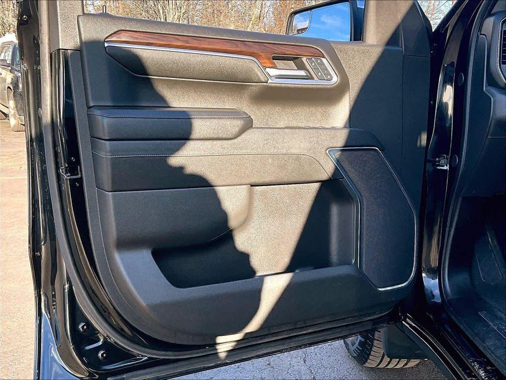 used 2024 GMC Sierra 1500 car, priced at $39,850