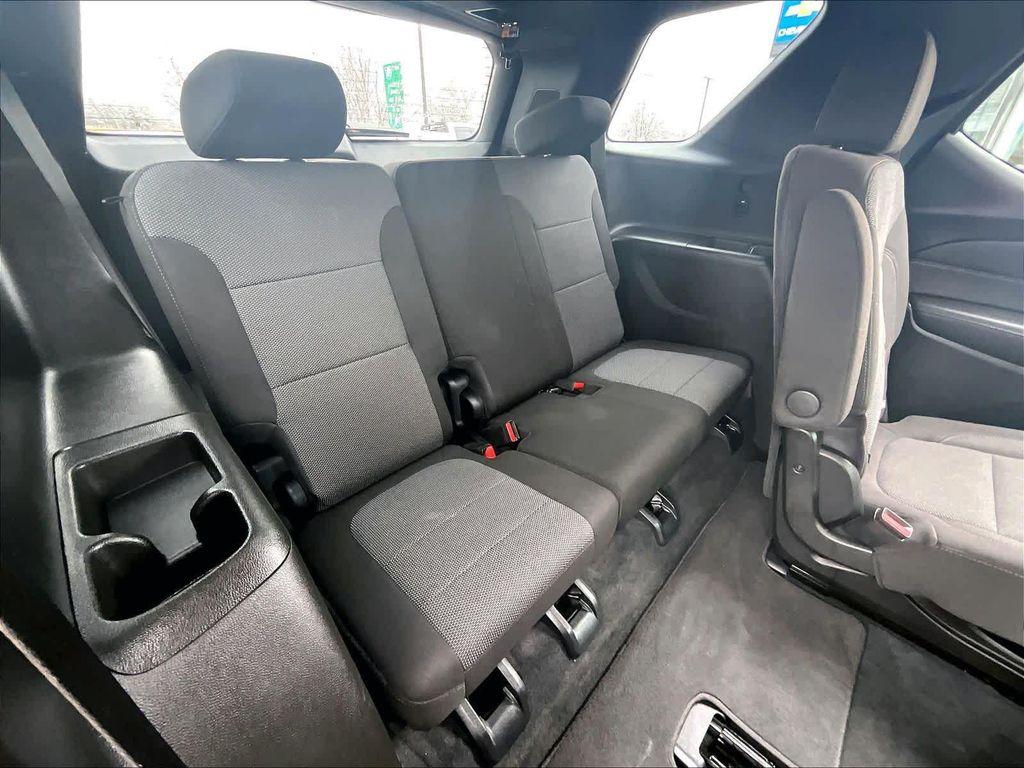 used 2023 Chevrolet Traverse car, priced at $29,724