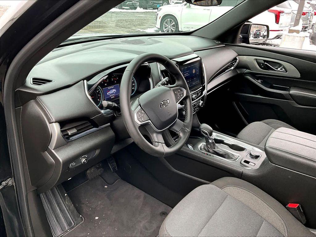 used 2023 Chevrolet Traverse car, priced at $29,724