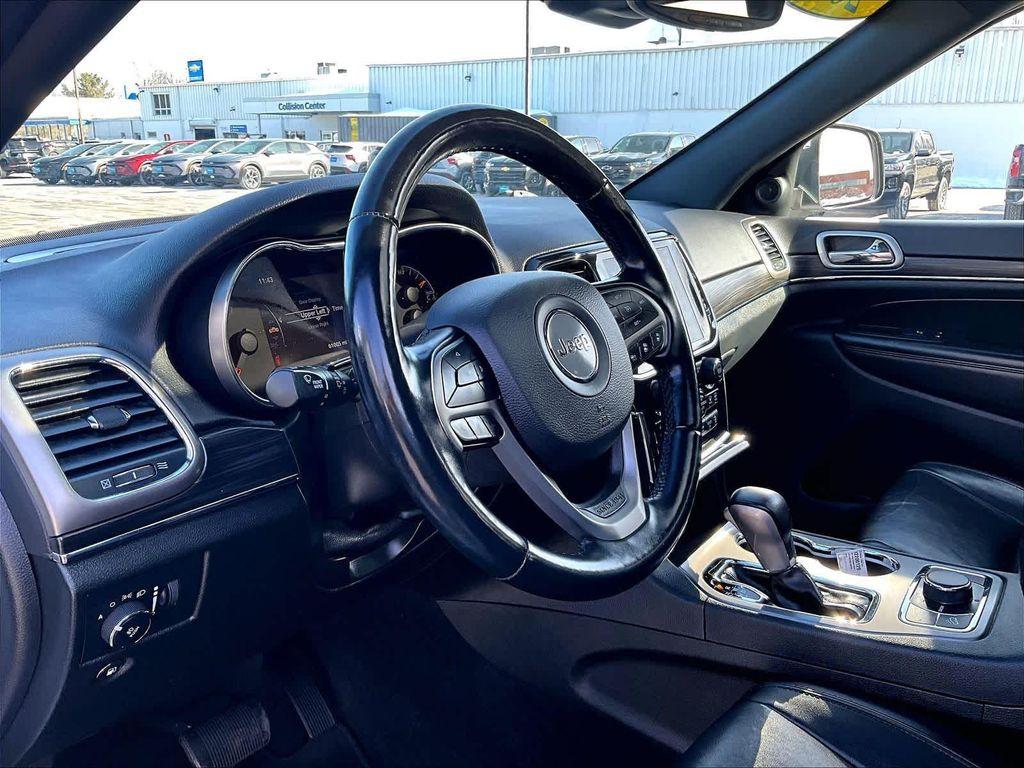 used 2022 Jeep Grand Cherokee car, priced at $26,139