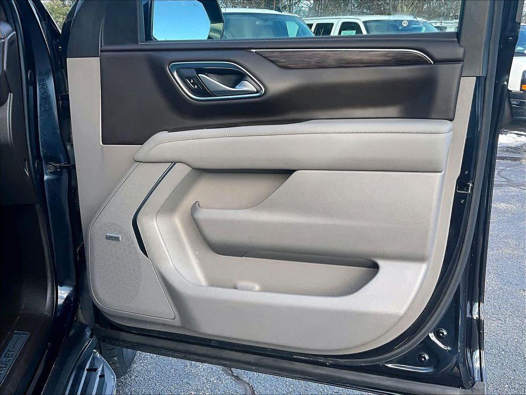 used 2022 Chevrolet Tahoe car, priced at $47,398