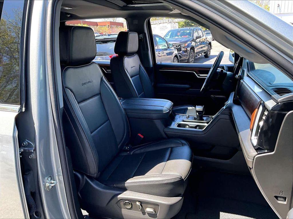 used 2023 GMC Sierra 1500 car, priced at $55,984