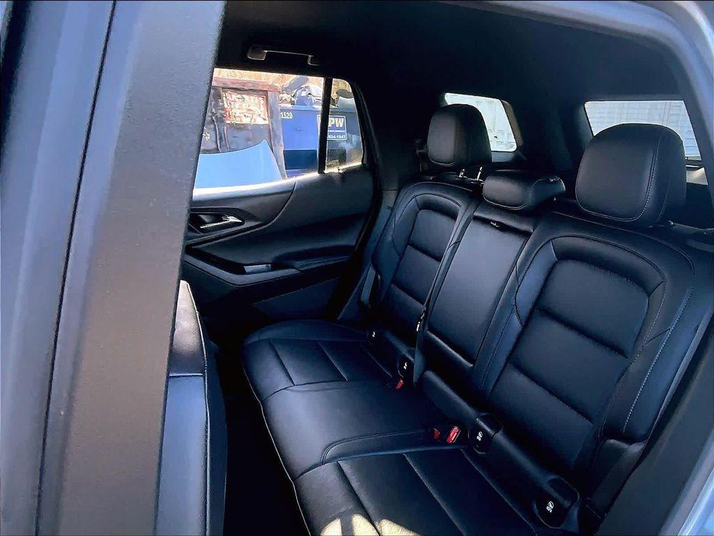 used 2025 Chevrolet Equinox car, priced at $25,980