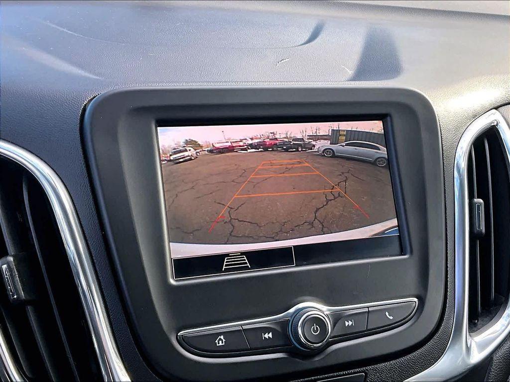 used 2023 Chevrolet Equinox car, priced at $21,990