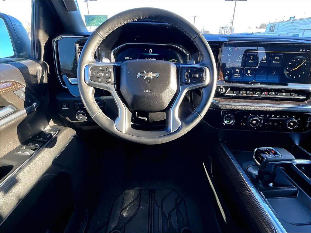 used 2024 Chevrolet Silverado 1500 car, priced at $45,290