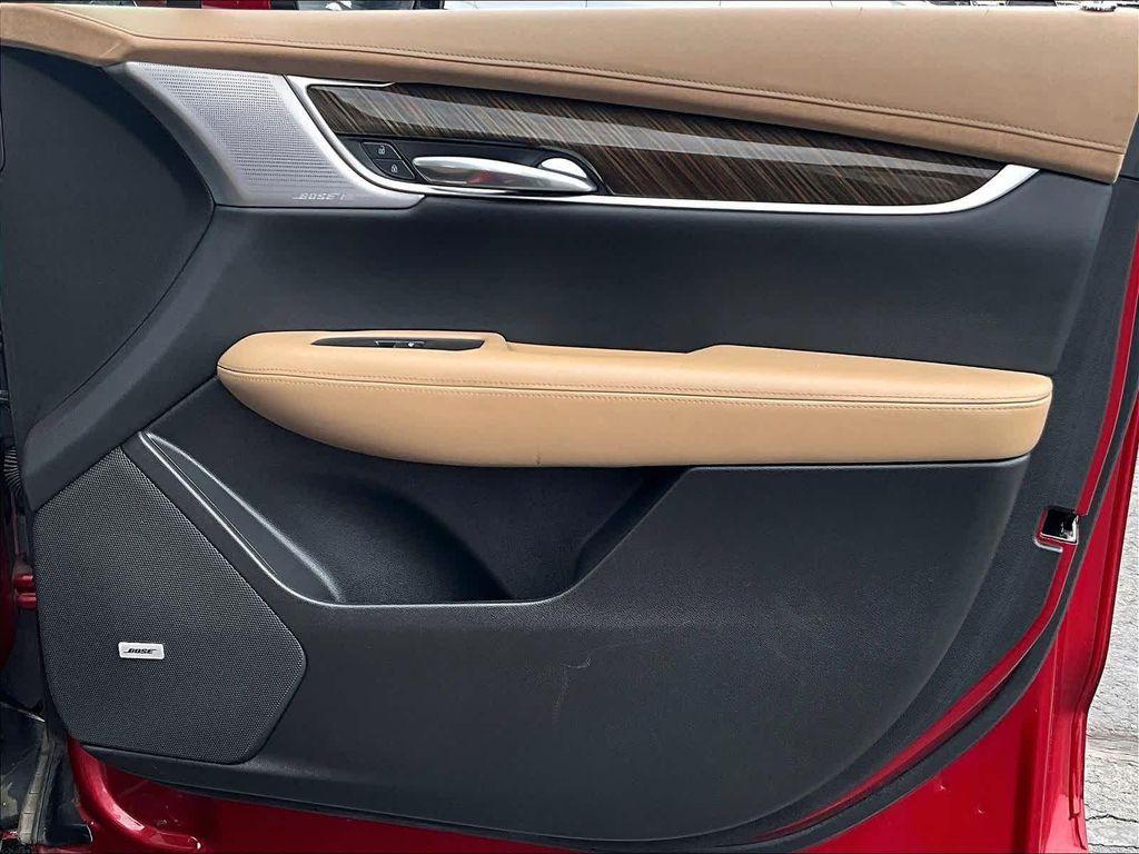 used 2023 Cadillac XT6 car, priced at $39,542