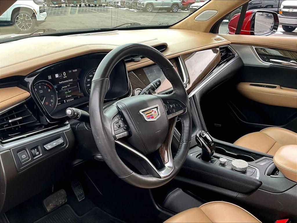 used 2023 Cadillac XT6 car, priced at $39,542