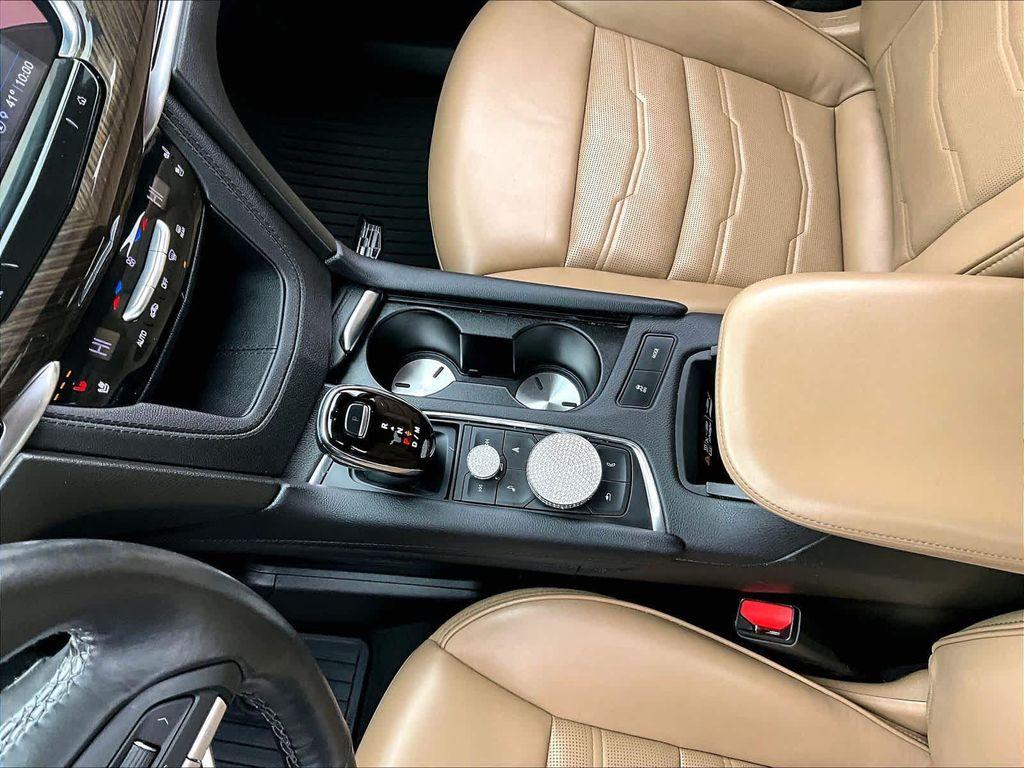 used 2023 Cadillac XT6 car, priced at $39,542