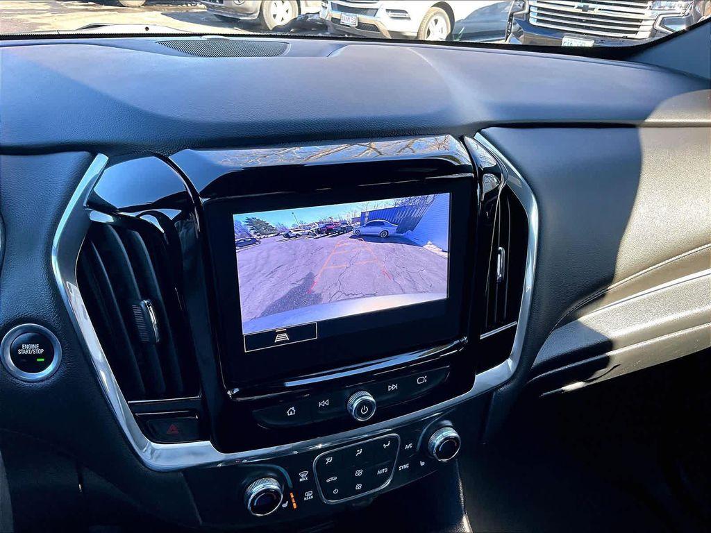 used 2023 Chevrolet Traverse car, priced at $29,645