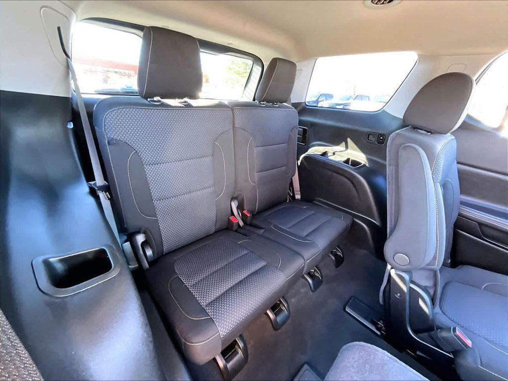 used 2023 GMC Acadia car, priced at $29,635