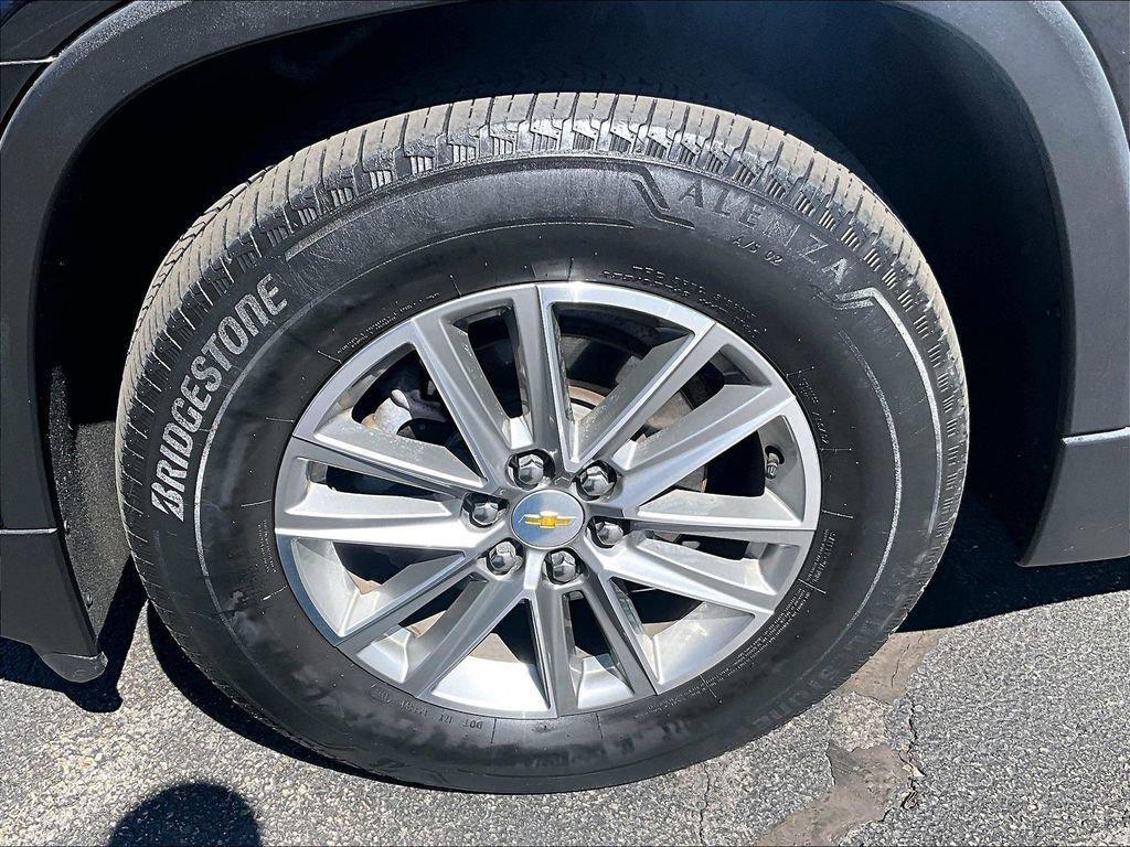 used 2023 Chevrolet Traverse car, priced at $33,519