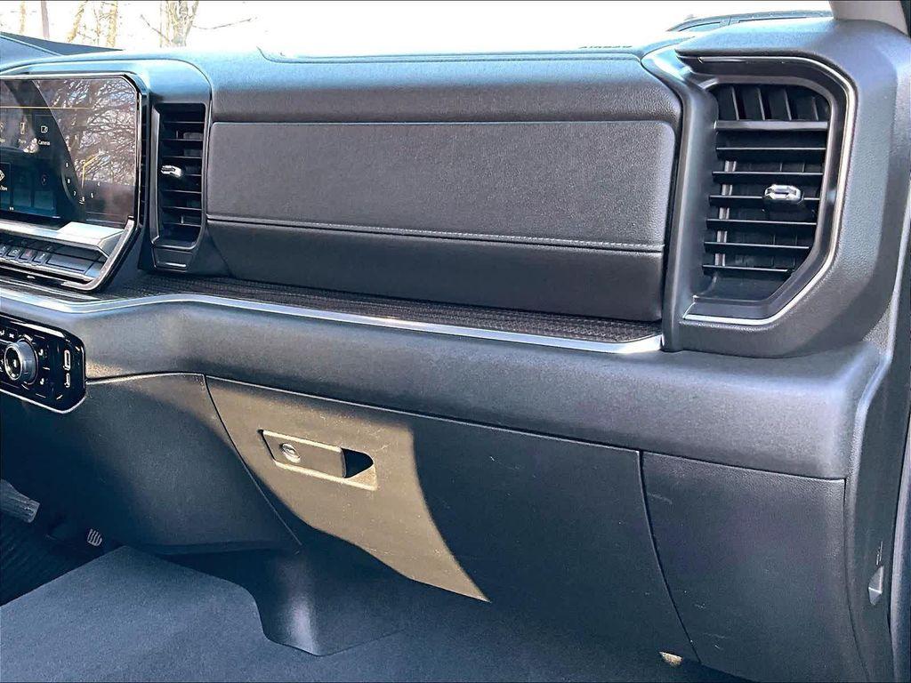 used 2022 Chevrolet Silverado 1500 car, priced at $31,990