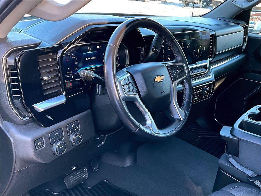 used 2022 Chevrolet Silverado 1500 car, priced at $31,990