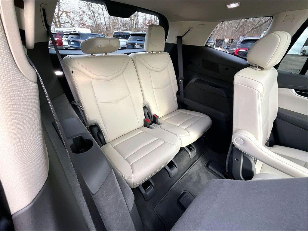 used 2023 Cadillac XT6 car, priced at $38,890