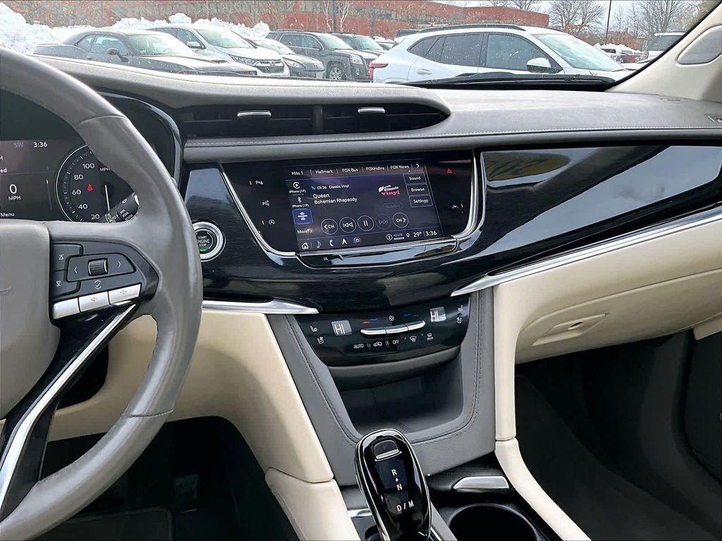 used 2023 Cadillac XT6 car, priced at $38,890
