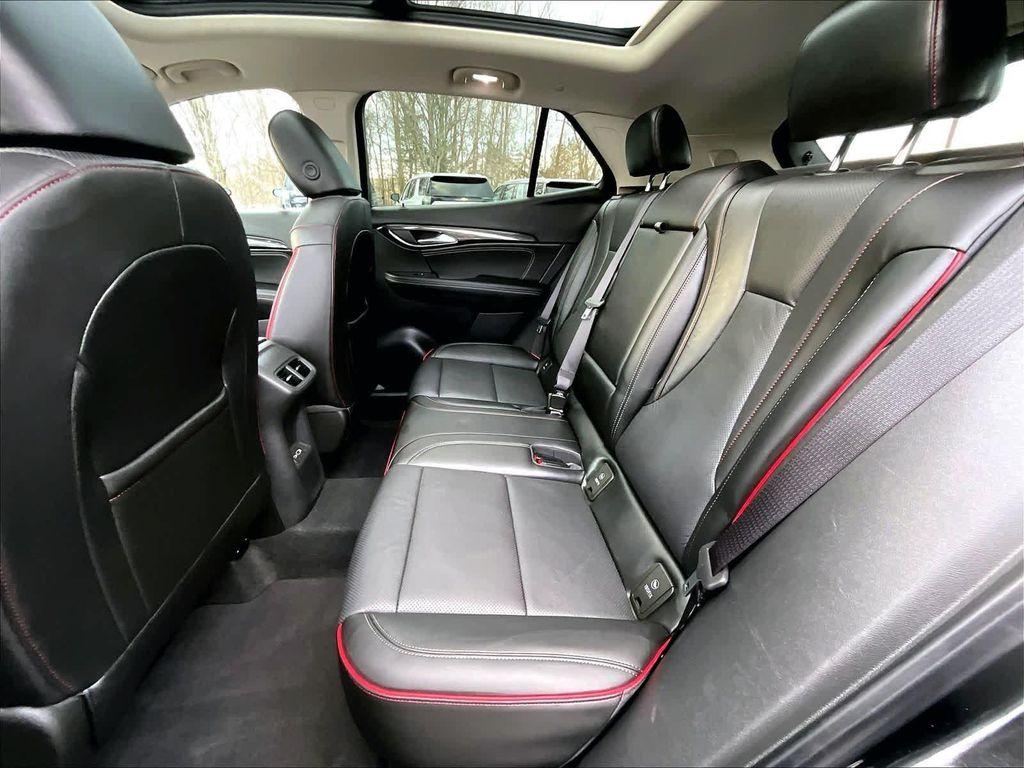 used 2023 Buick Envision car, priced at $27,990