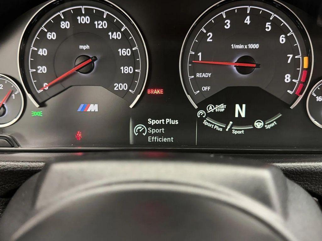 BMW M4 view 23