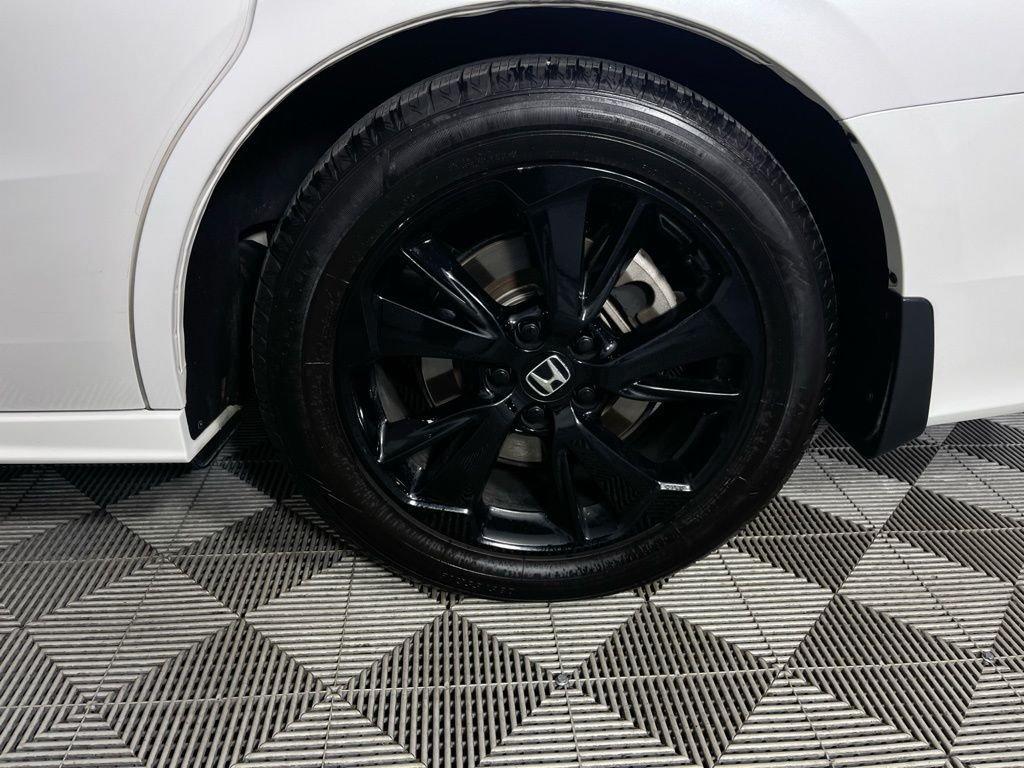 used 2024 Honda Odyssey car, priced at $33,273