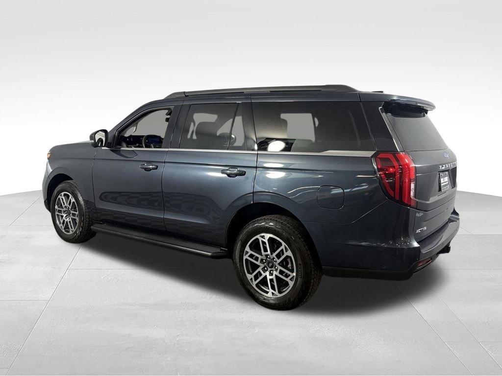 used 2025 Ford Expedition car, priced at $54,072
