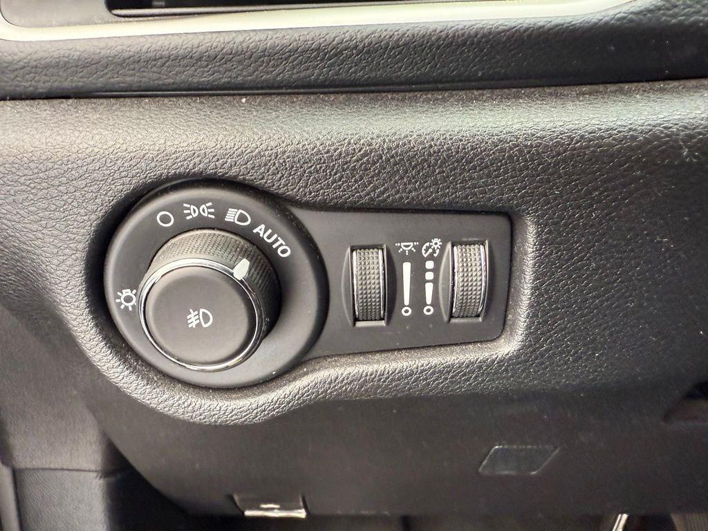 used 2020 Chrysler Pacifica car, priced at $21,073