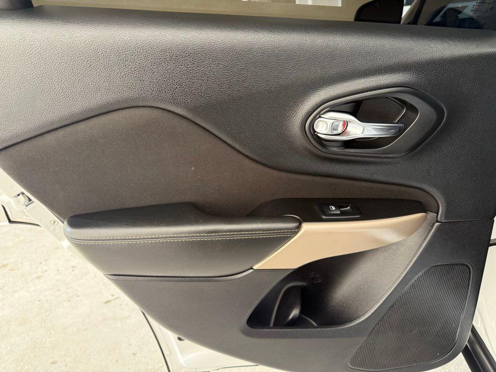 used 2018 Jeep Cherokee car, priced at $12,173