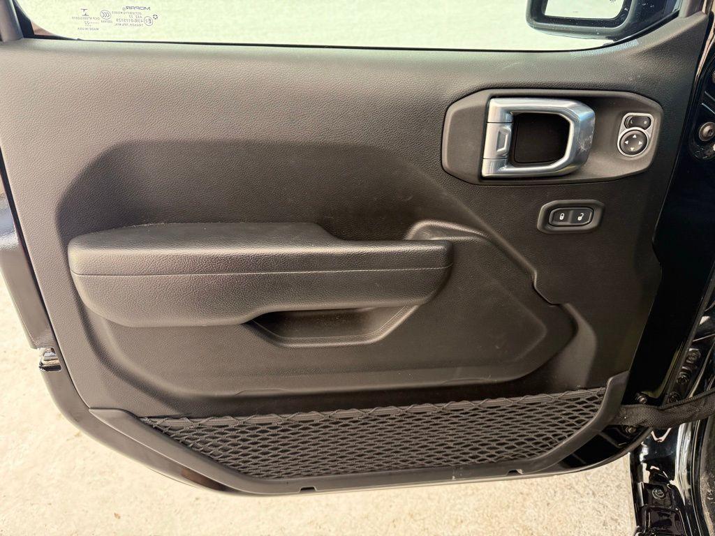 used 2022 Jeep Wrangler Unlimited car, priced at $26,473