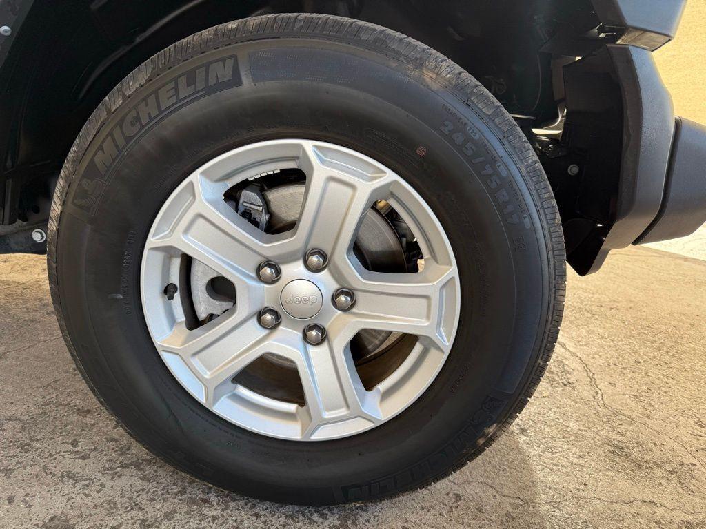 used 2022 Jeep Wrangler Unlimited car, priced at $26,473