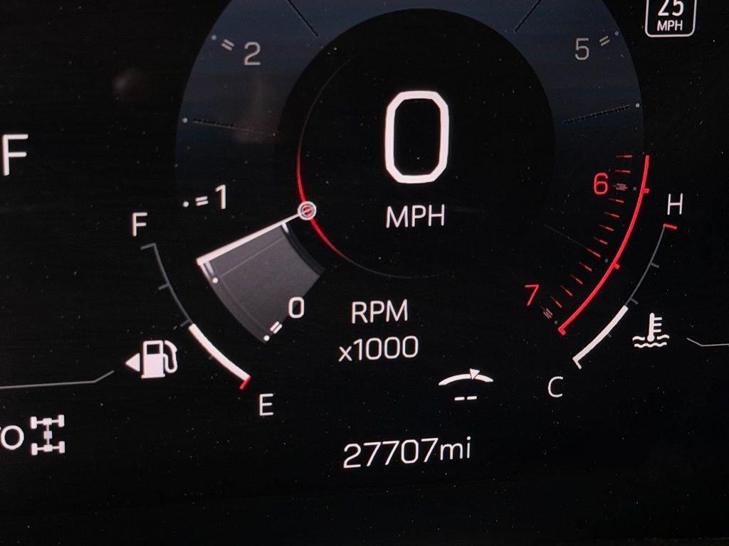 used 2025 GMC Yukon car, priced at $65,073