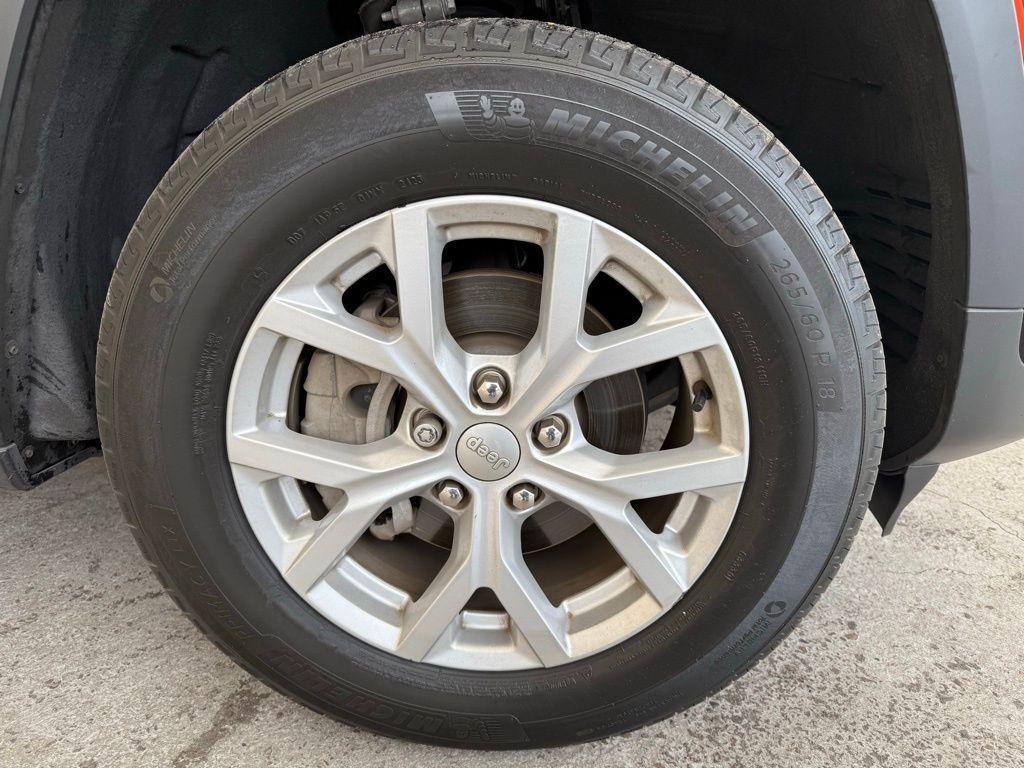 used 2023 Jeep Grand Cherokee car, priced at $30,473