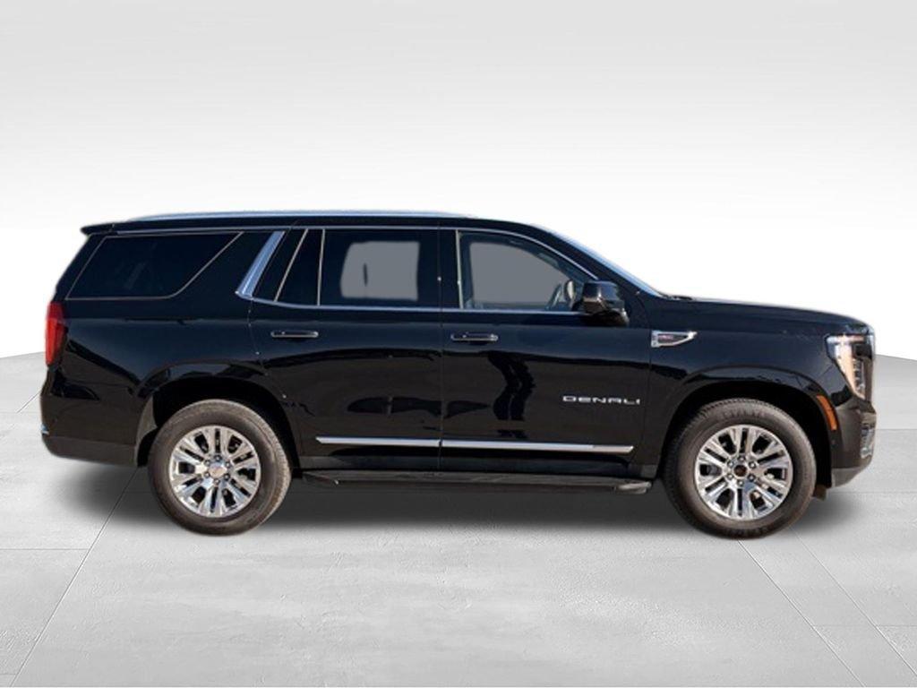 used 2025 GMC Yukon car, priced at $67,072