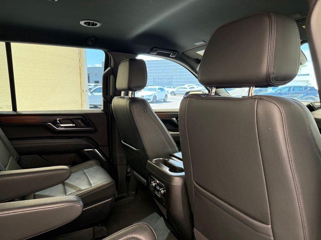 used 2025 GMC Yukon car, priced at $66,072