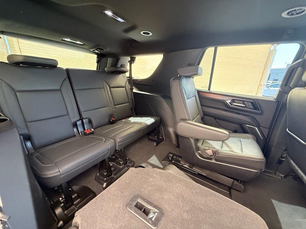 used 2025 GMC Yukon car, priced at $66,072
