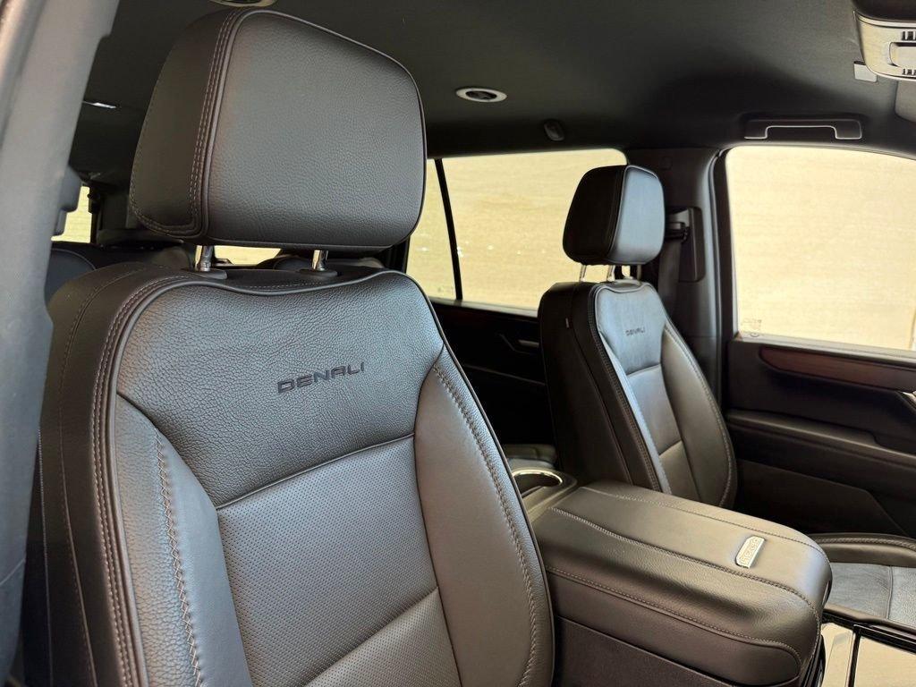used 2025 GMC Yukon car, priced at $66,072
