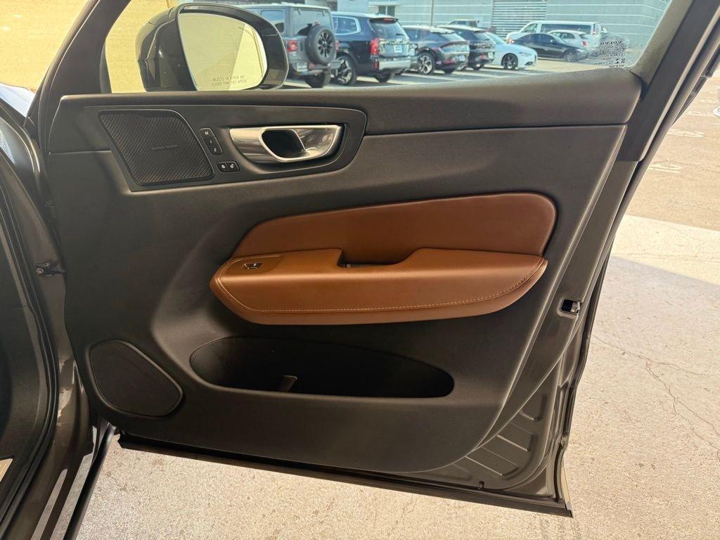 used 2021 Volvo XC60 car, priced at $24,673