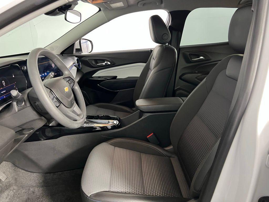 used 2025 Chevrolet Trax car, priced at $17,873