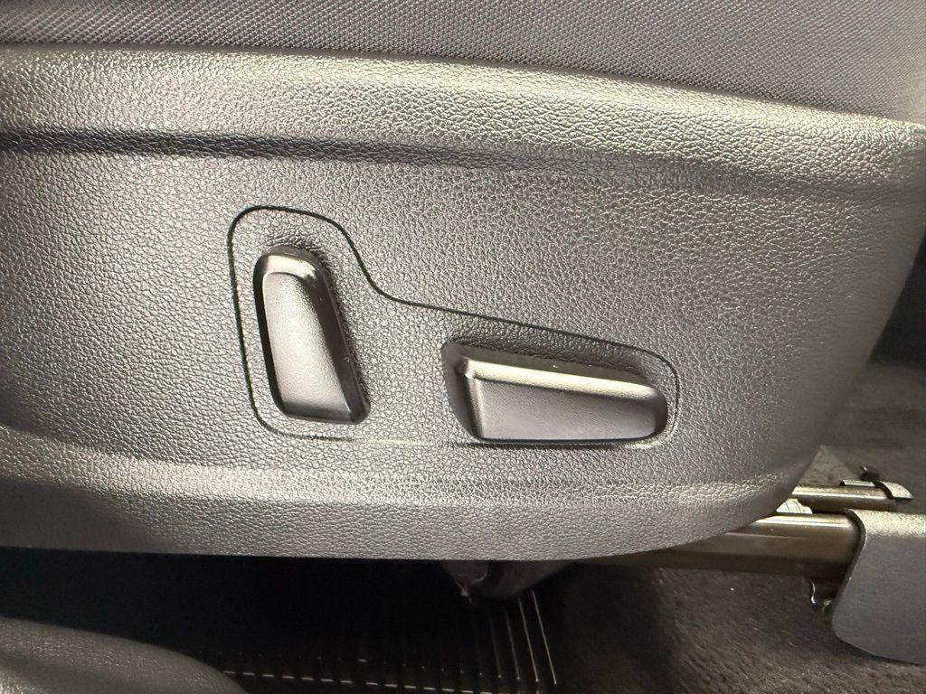 used 2021 Hyundai Santa Fe car, priced at $19,075