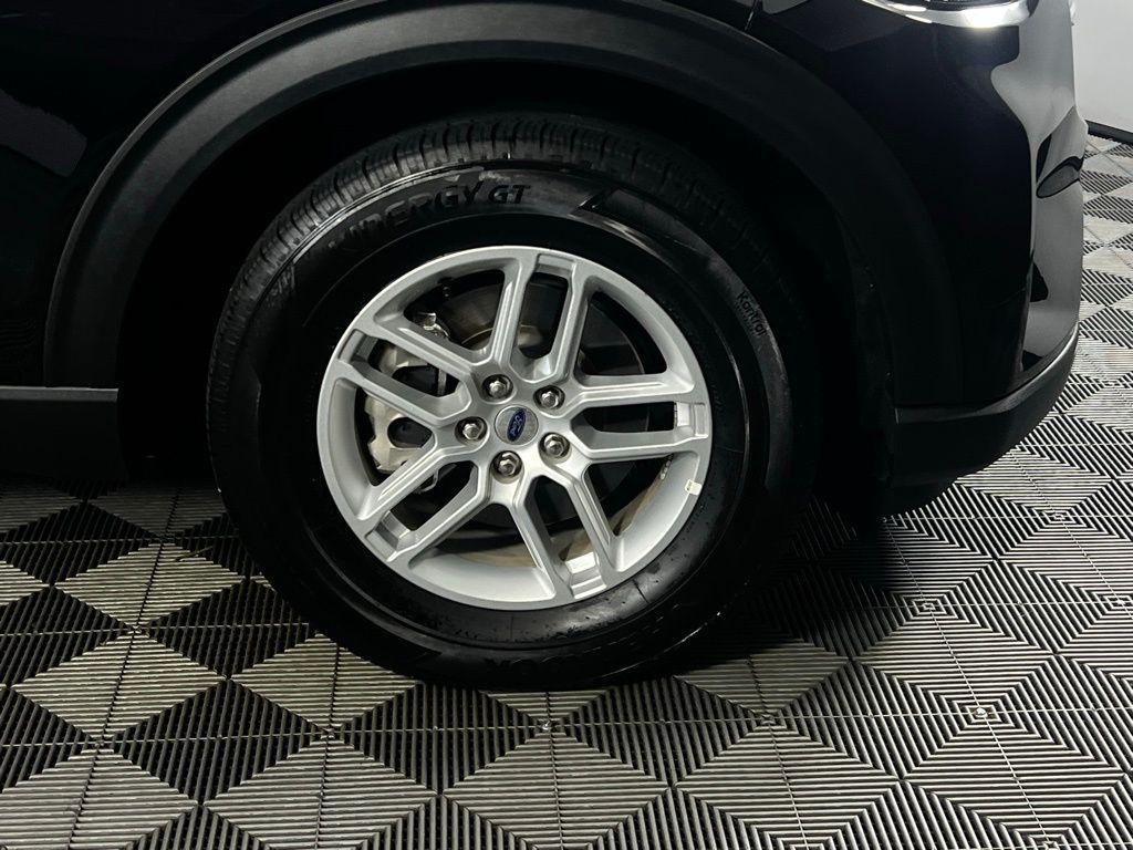 used 2025 Ford Explorer car, priced at $33,673