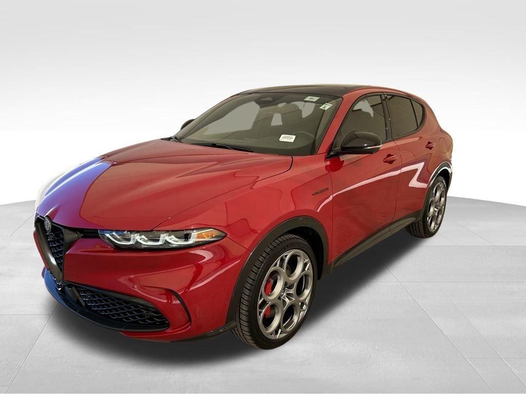 new 2024 Alfa Romeo Tonale car, priced at $28,973