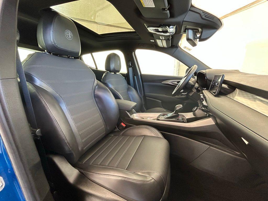 new 2024 Alfa Romeo Tonale car, priced at $28,785