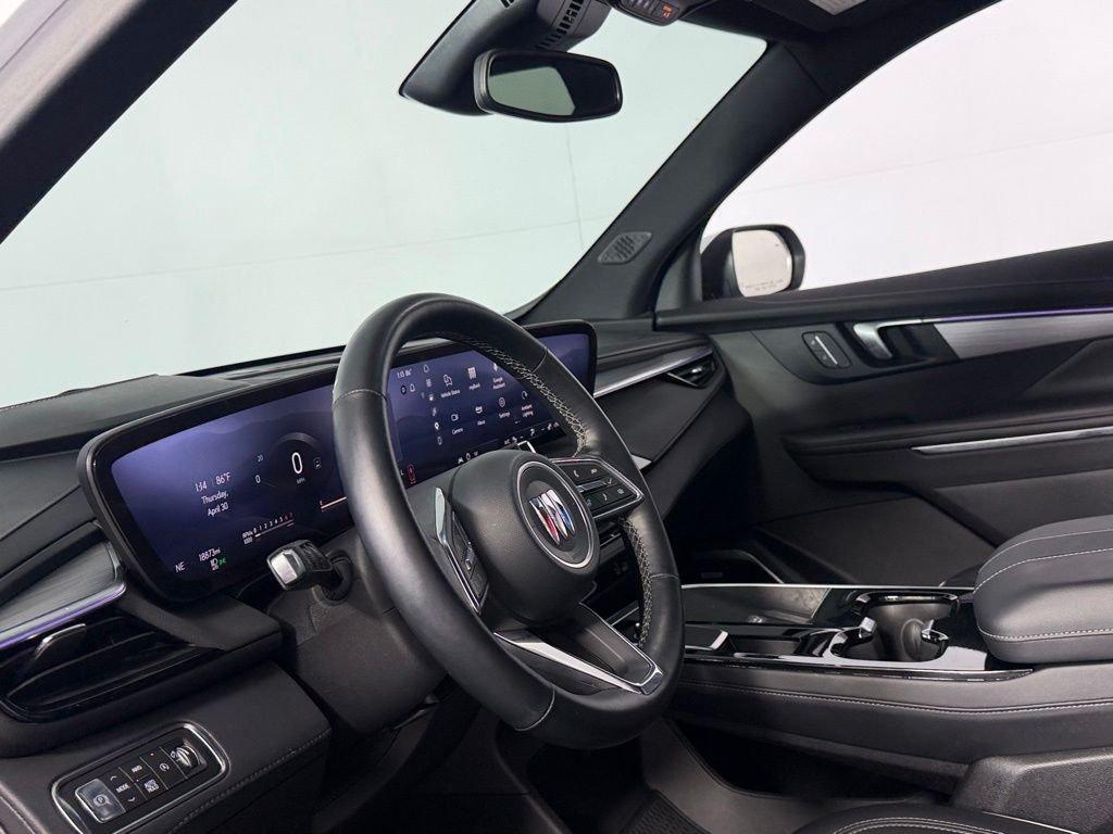 used 2025 Buick Enclave car, priced at $35,072